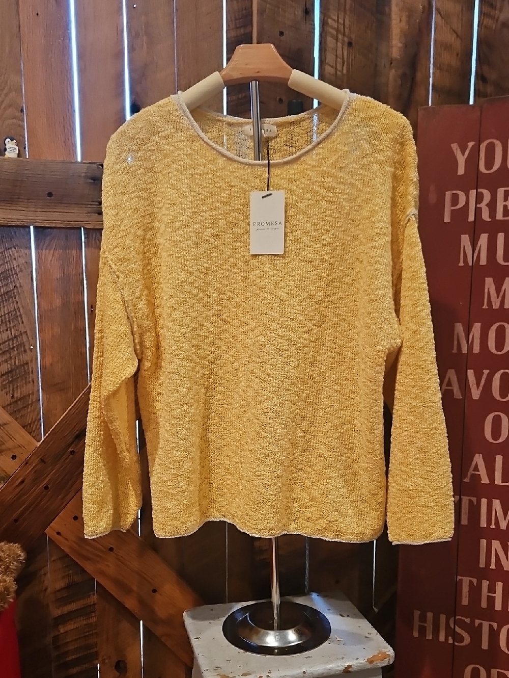 400 Promesa Mustard Textured Knit Long-Sleeve Top
